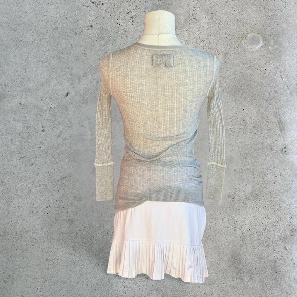 Grey Abercrombie and Fitch henley top - Picture 6 of 6